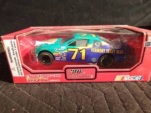 lot 199 image: 1995 Racing Champions Kevin Lepage #71 limited edition Nascar