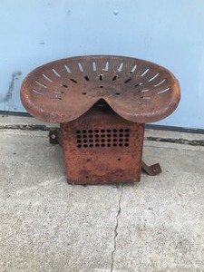 lot 449 image: Vintage Tractor Seat
