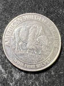 lot 19 image: .6 TROY OZ .999 FINE SILVER AMERICAN WILDLIFE SERIES ROUND