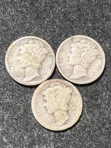 lot 45 image: 3 US MERCURY DIMES 1924 25 26
