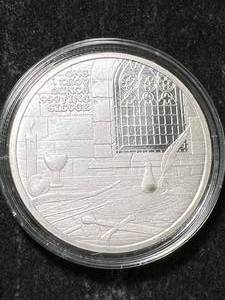 lot 51 image: 1 TROY OZ .999 FINE SILVER ROUND IN AIRTITE
