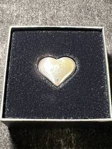 lot 70 image: 1 TROY OZ .999 FINE SILVER GEIGER HEART SHAPED BAR