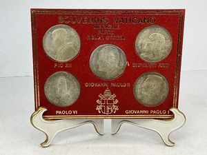 lot 80 image: Vatican Souvenir 5 Med