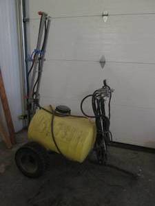 lot 12 image: Commercial sprayer with a pair of 3...