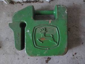 lot 29 image: 40 lb John Deere tractor weight...