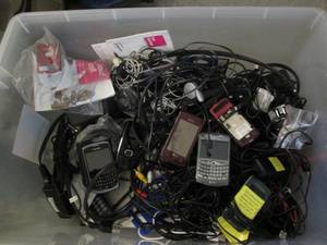 lot 38 image: Box of assorted cell phones and acc...