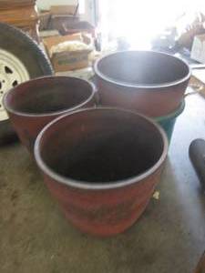 lot 62 image: Lot of quality plastic planters...
