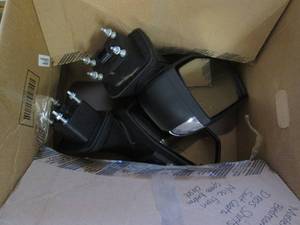 lot 67 image: Pair of side mirrors, see picture f...