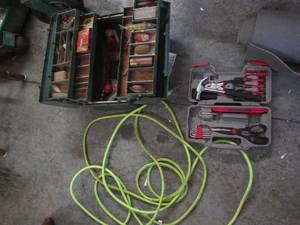 lot 72 image: Metal tackle box with vintage bobbe...