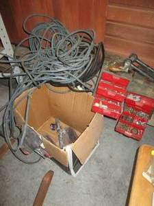 lot 94 image: Long extension cord, 2 vintage orga...