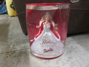 lot 110 image: 2001 Holiday Barbie...