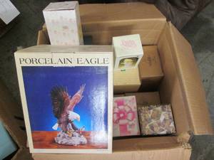lot 115 image: Large lot of collectibles figures...