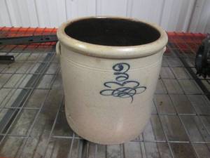 lot 135 image: 3 Gallon crock...