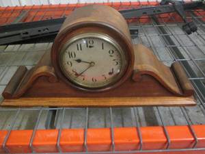lot 138 image: Vintage solid wood clock...