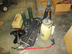 lot 156 image: Lot of sprinklers, hose and a spray...