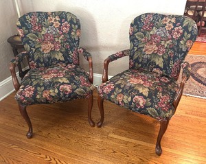 lot 12 image: Pair of Vintage Queen Ann Style Armchairs with Floral Upholstery