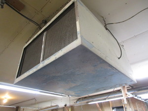 lot 4 image: Electronic Air Cleaner