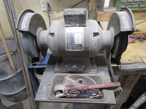lot 6 image: Buffalo Double Wheel Grinder