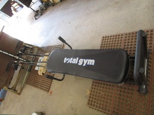lot 8 image: Total Gym Exercise Unit