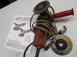 lot 44 image: Milwaukee 4-12 Sander Grinder