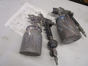 lot 45 image: Paint Pots, Binks