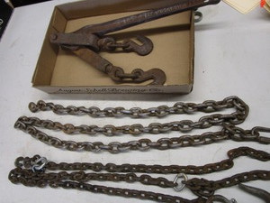 lot 71 image: Load Bind, Chains