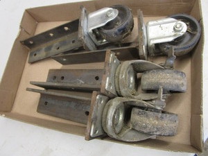 lot 76 image: Stand Legs with Wheels
