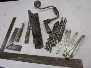 lot 90 image: Miller Falls Brace, Bits, Plane, Square