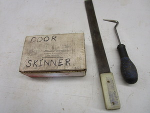 lot 116 image: Blue Point Door Skinner, Lock Slide