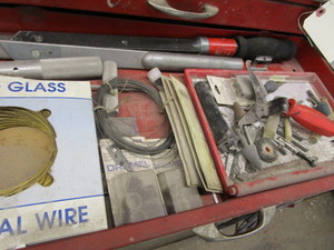 lot 117 image: Windshield Wire, Air Saw Blades