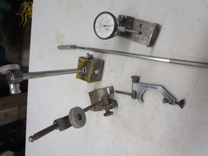 lot 118 image: Magnetic Bases, Gauge, Indicator