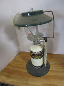 lot 124 image: Coleman Lantern