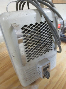 lot 126 image: Milk House Heater
