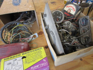 lot 143 image: Auto Lights & Dash Gauges