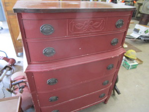 lot 167 image: Chest on Chest Dresser