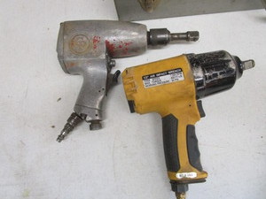 lot 176 image: Impact Wrenches, 12 Drive