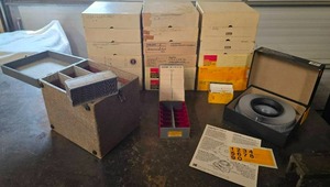 lot 61 image: Vintage KODAK and TRANSVUE carousels and slide trays