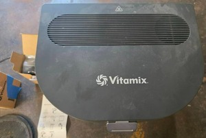 lot 65 image: Vitamin Foodcycler
