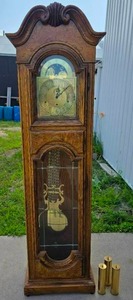 lot 77 image: Howard Miller Grandfather clock