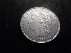 lot 32 image: 1921 Morgan Silver Dollar