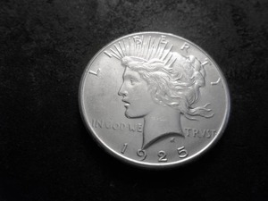 lot 41 image: 1925 Peace Silver Dollar