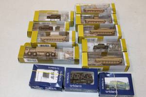 lot 65 image: Group of Herpa Military Vehicles Mintanks Abrams, Hummer, Bradley
