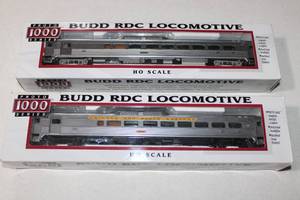 lot 96 image: 2  HO Proto 1000 Series Budd RDC Locomotive Chicago North Western Coach Baggage 9935 New Haven 120