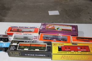 lot 126 image: Lionel K Line Rapcil King Great Northern Collection 9pc Hershey Tanker