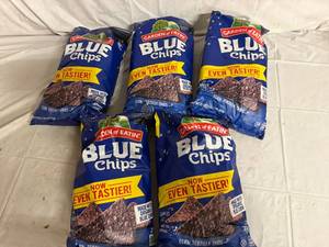 lot 104 image: 5 Bags of Garden of Eatin Blue Tortilla Chips
