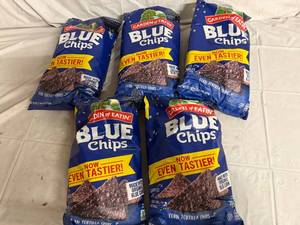 lot 105 image: 5 Bags of Garden of Eatin Blue Tortilla Chips