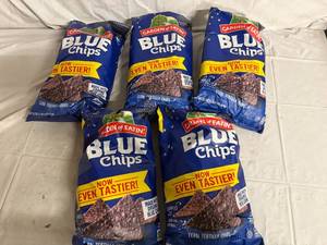 lot 107 image: 5 Bags of Garden of Eatin Blue Tortilla Chips