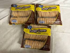 lot 181 image: 3 Packages of Fudge Creme Cookies