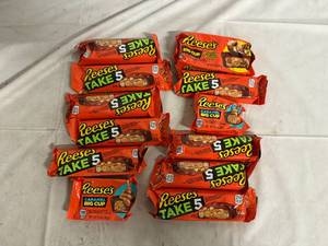 lot 190 image: 12 Bars of Reeses Take 5