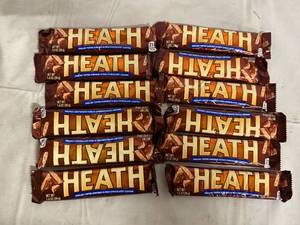 lot 201 image: 12 Heath Candy Bars